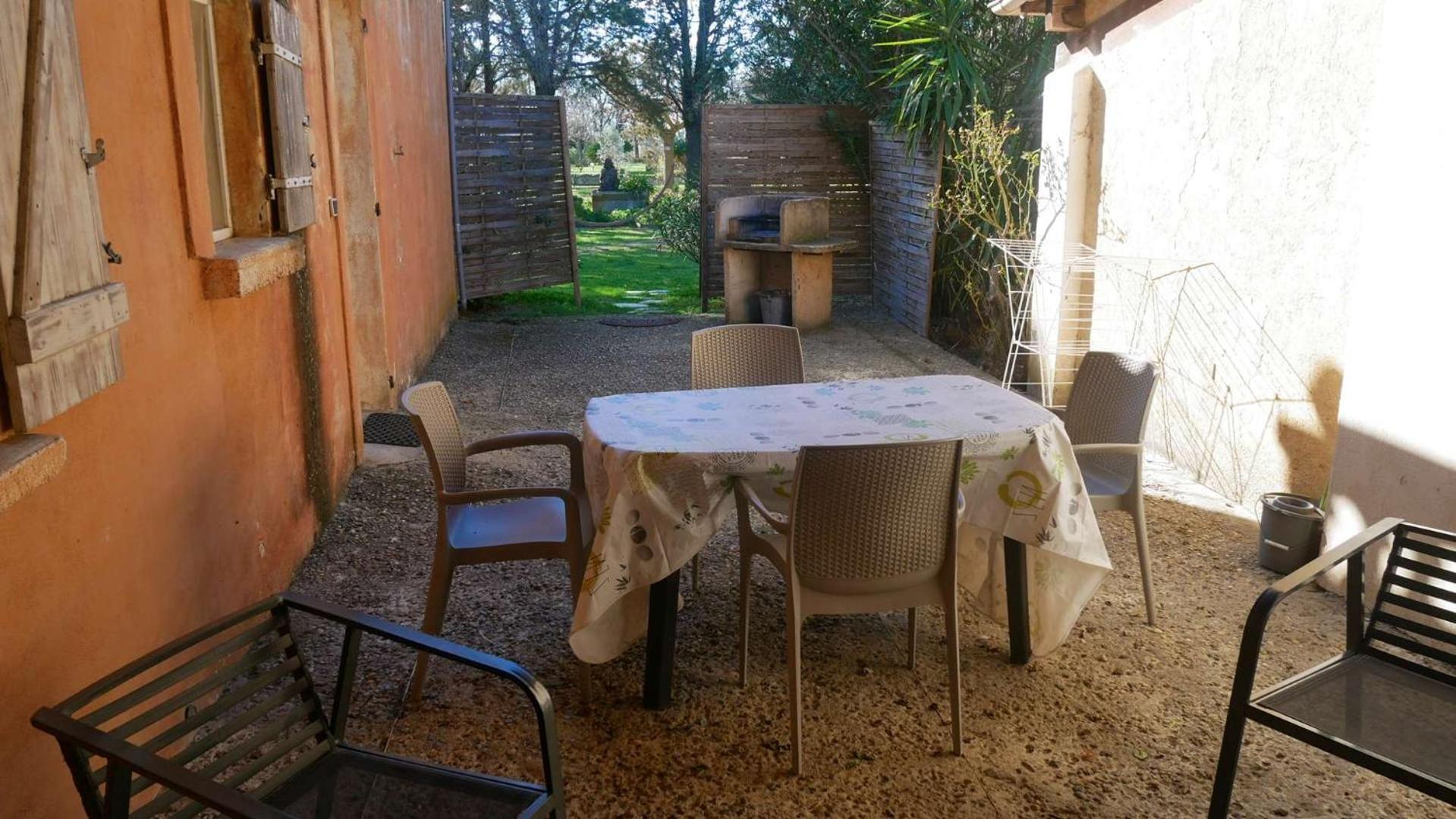 Mas Maurane - Le Bougainvillier Aux Portes D'Arles Appartement Tarascon Buitenkant foto