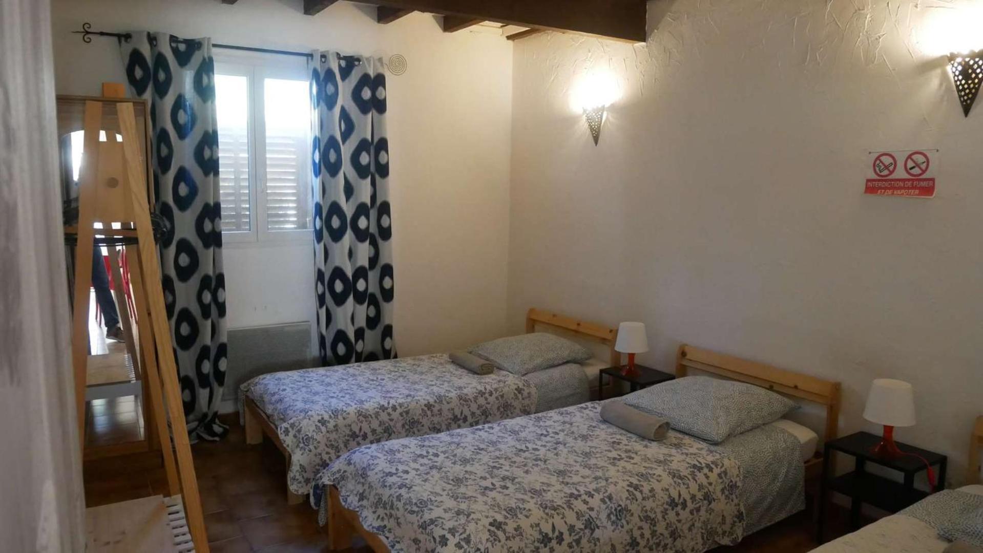 Mas Maurane - Le Bougainvillier Aux Portes D'Arles Appartement Tarascon Buitenkant foto